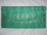 Carteita verde em palha
